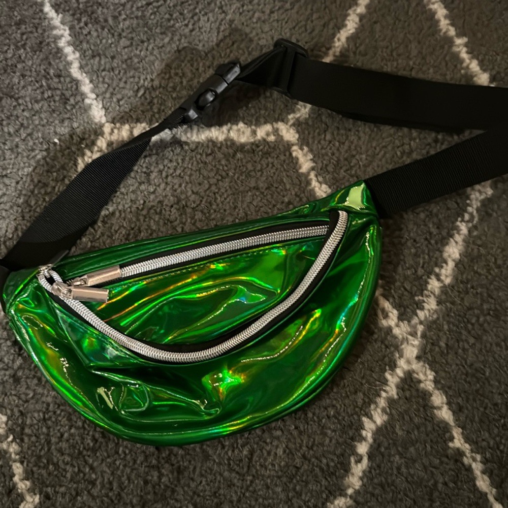 Green Fanny pack with adjustable strap